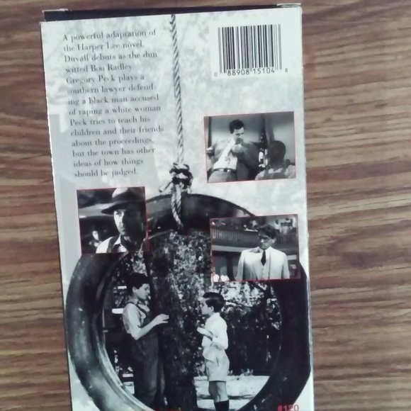 Collectable VHS To KIll A Mockingbird Gregory Peck 1994 Never Played - Picture 2 of 4